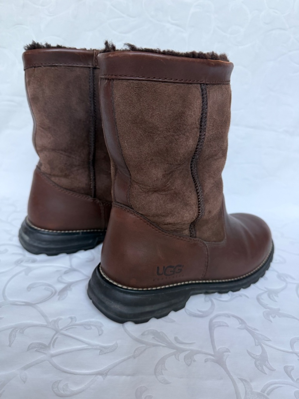 Women’s Ugg Mid-Calf Winter Boots Brown Leather Sz 9 - Picture 3 of 10